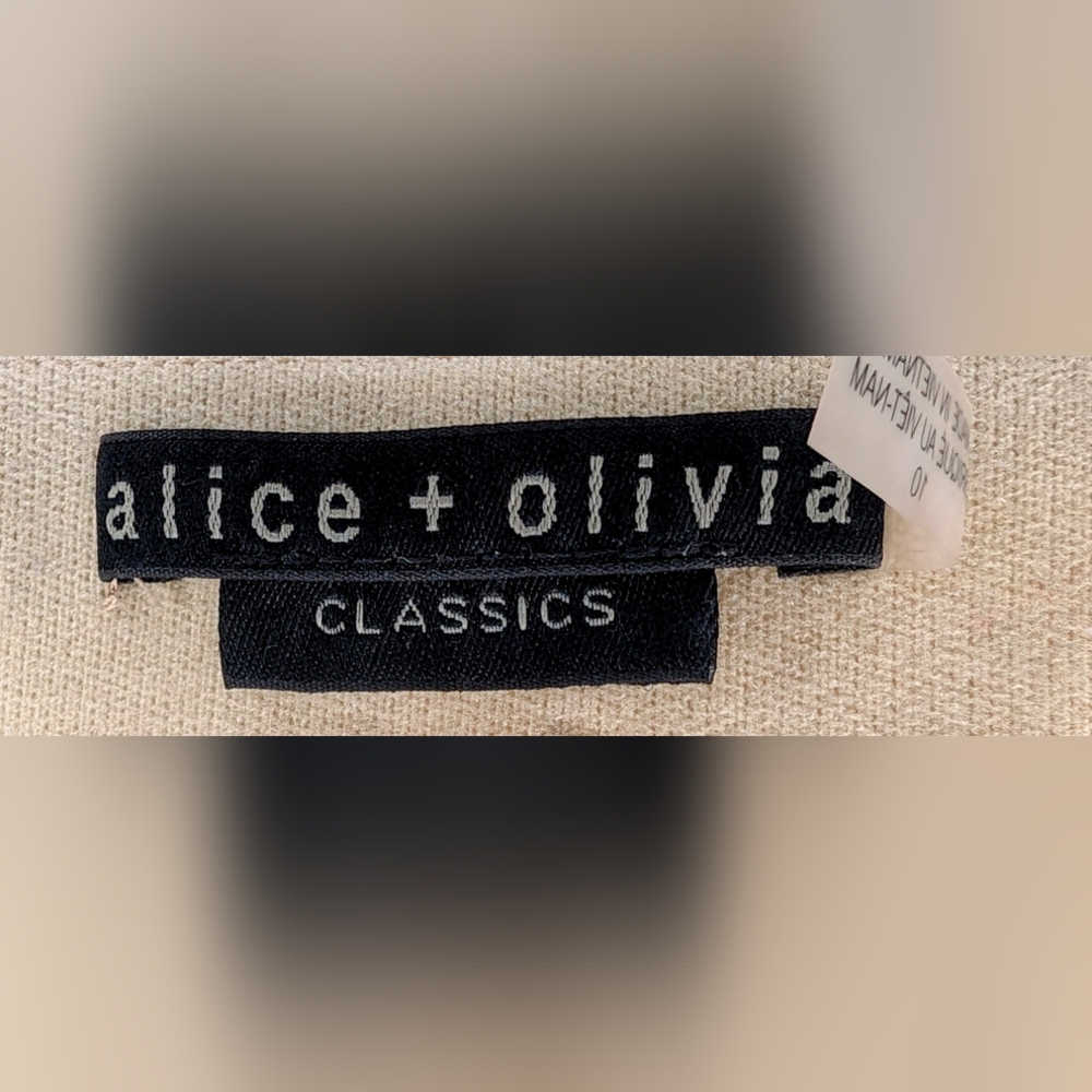 Alice and Olivia Teeny vegan leather side slit pants - Picture 6 of 6